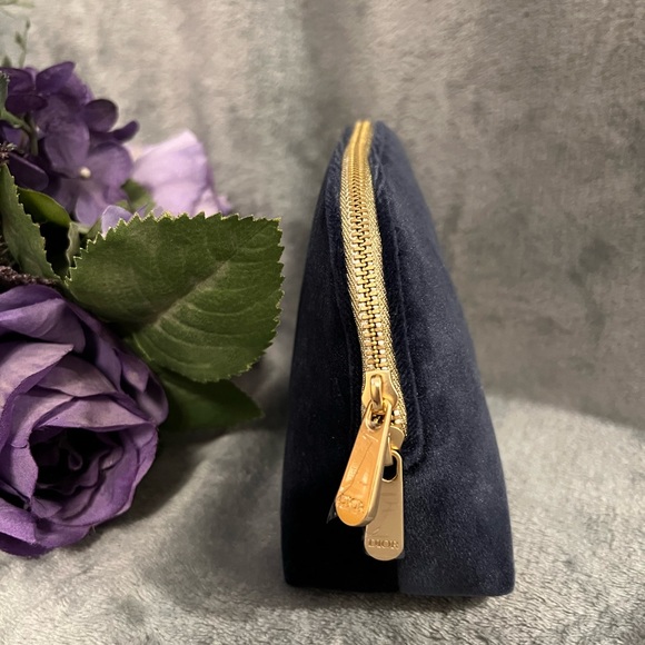 DIOR Make Up Pouch - Picture 5 of 9